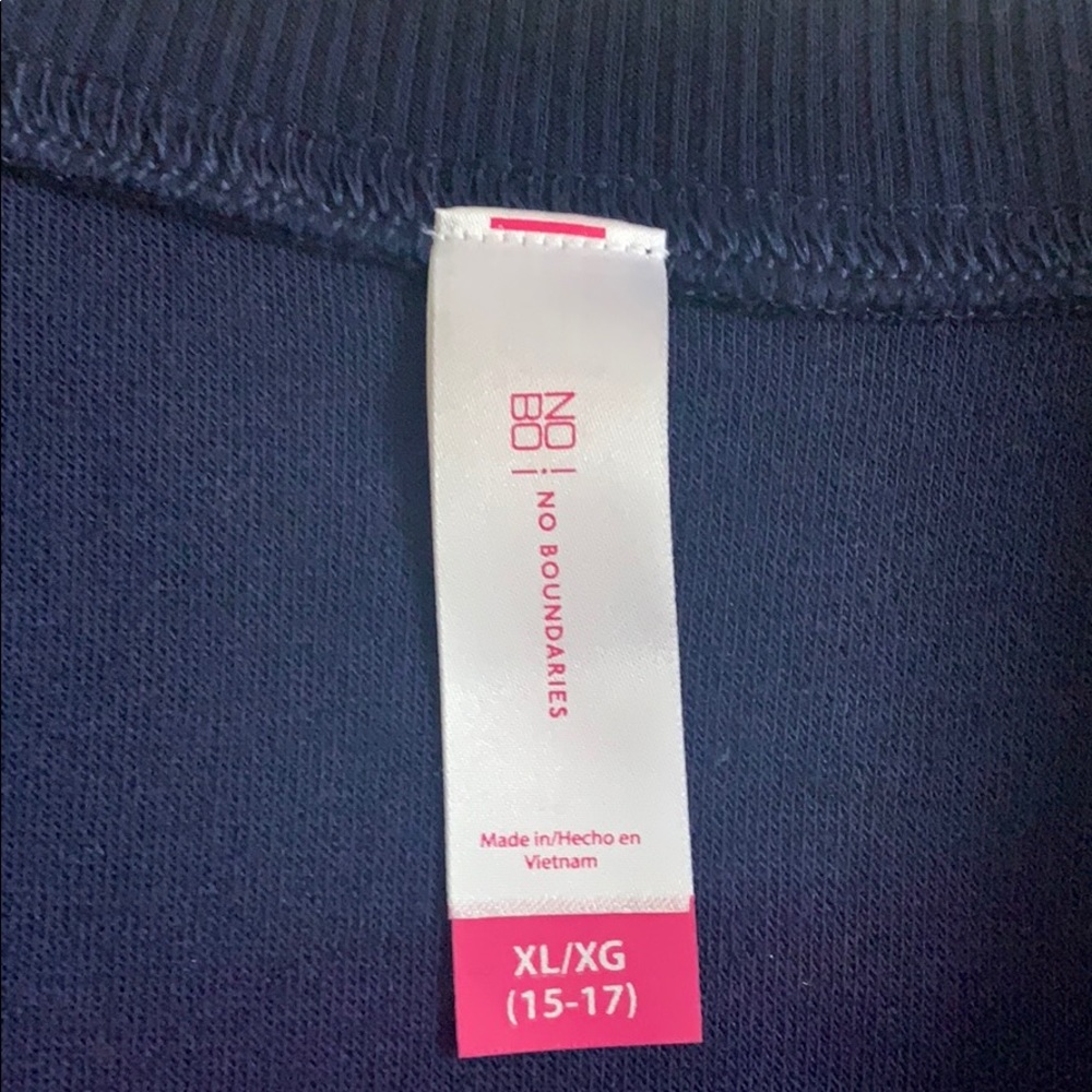 Sweatshirt - Picture 2 of 2